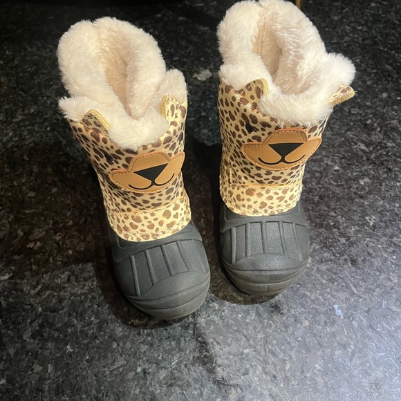 Toddler Cat & Jack Leopard Print Kids Winter Boots - Picture 1 of 6
